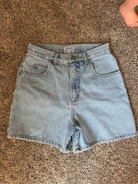Honors Light Wash High-Rise Denim Shorts